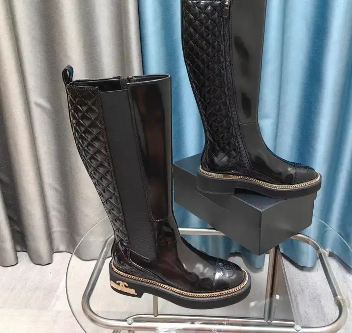 hype Chanel Boots