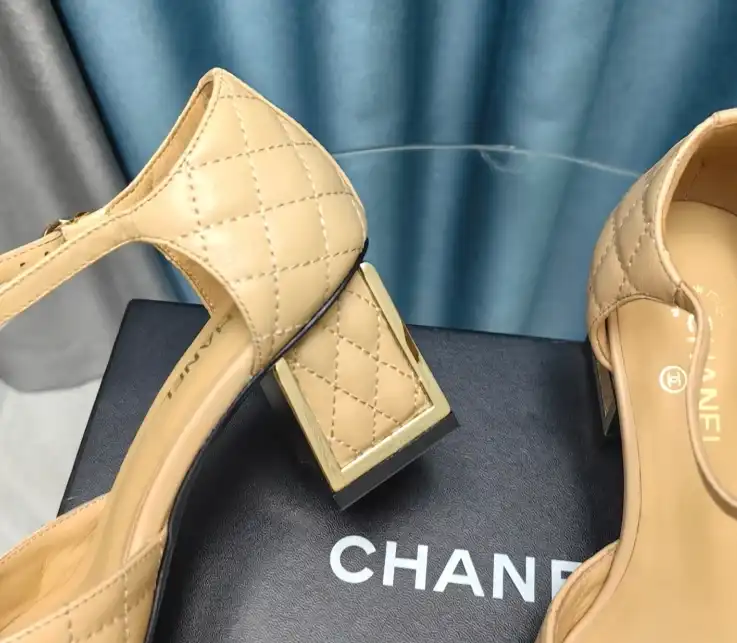 hype Chanel High Heels