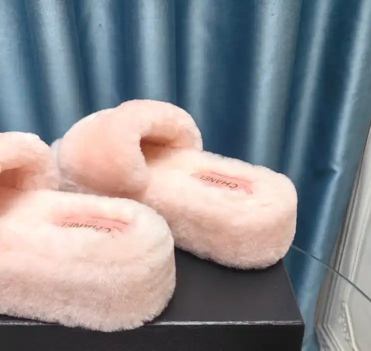 hype Chanel Slippers