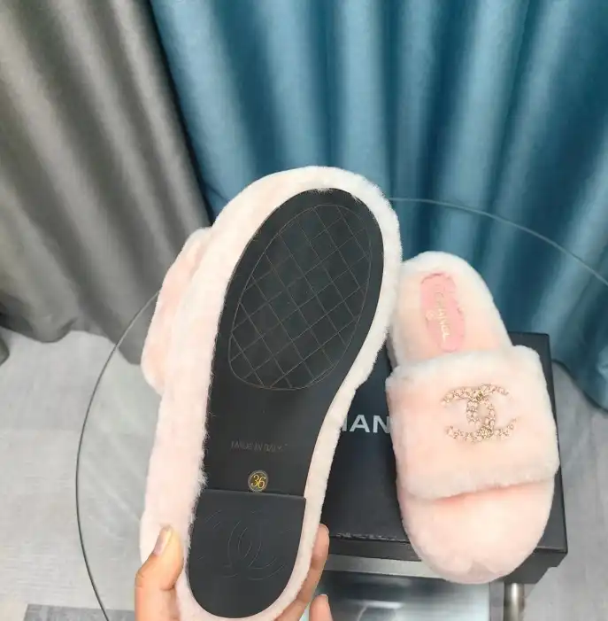 hype Chanel Slippers