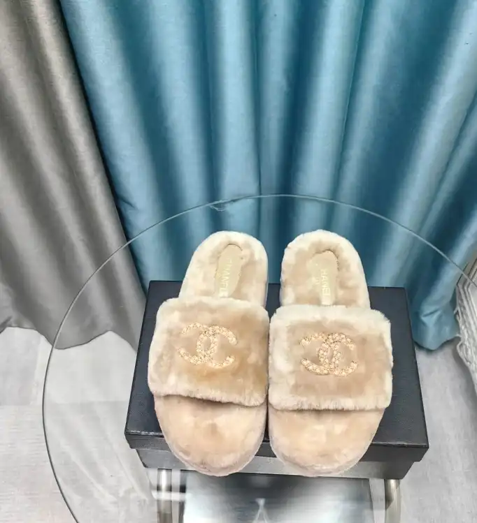 hype Chanel Slippers