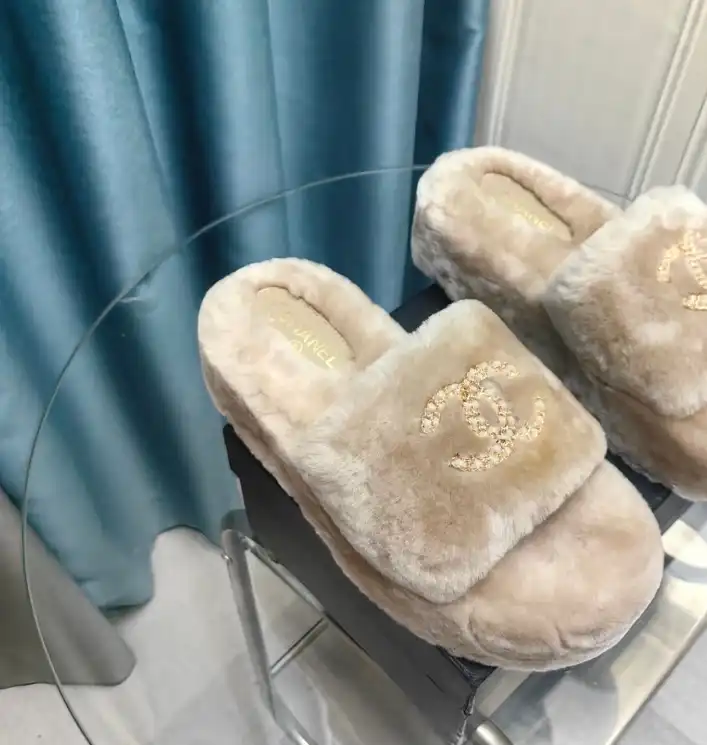 hype Chanel Slippers