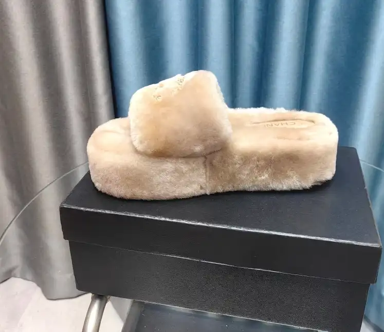 hype Chanel Slippers