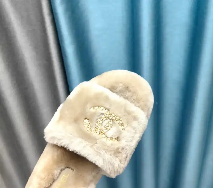 hype Chanel Slippers