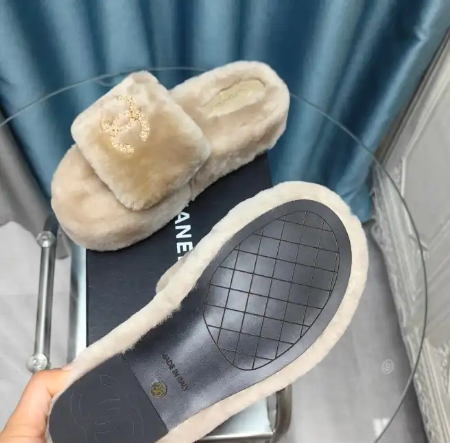 hype Chanel Slippers