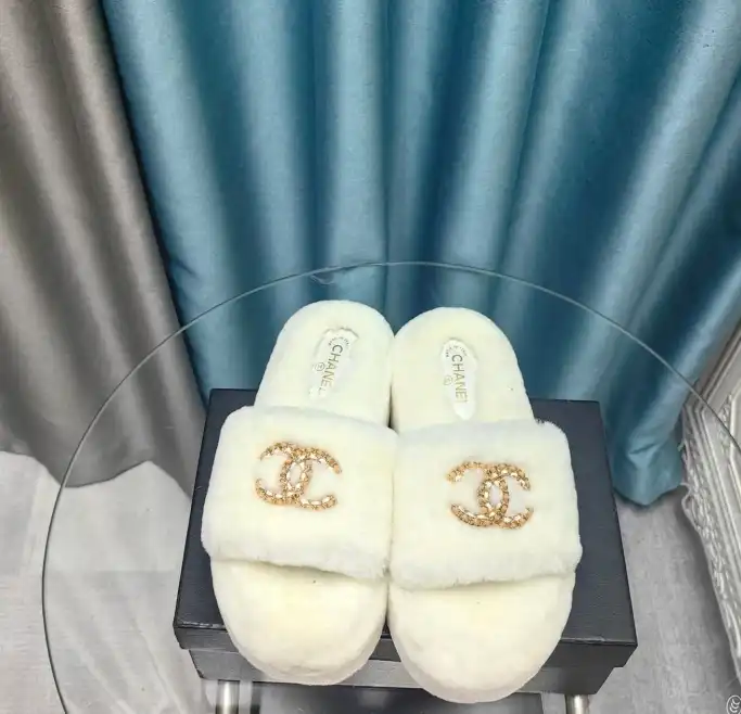 hype Chanel Slippers