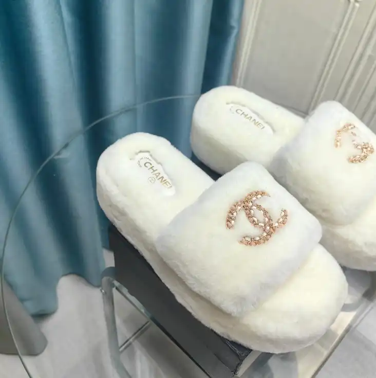 hype Chanel Slippers