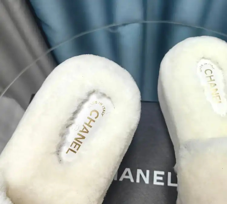 hype Chanel Slippers