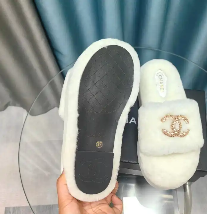 hype Chanel Slippers