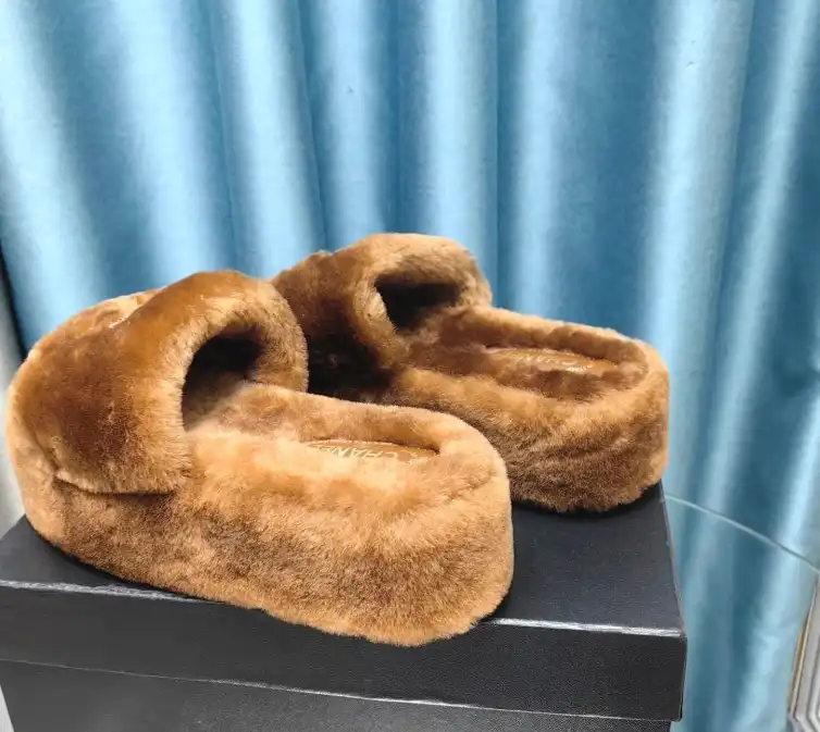 hype Chanel Slippers