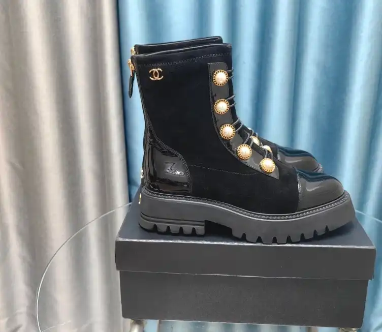 hype Chanel Boots