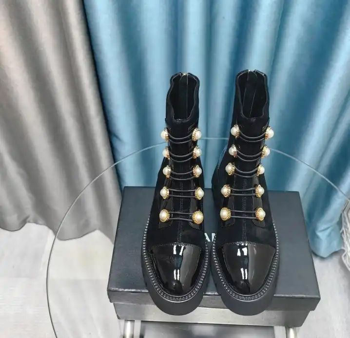 hype Chanel Boots