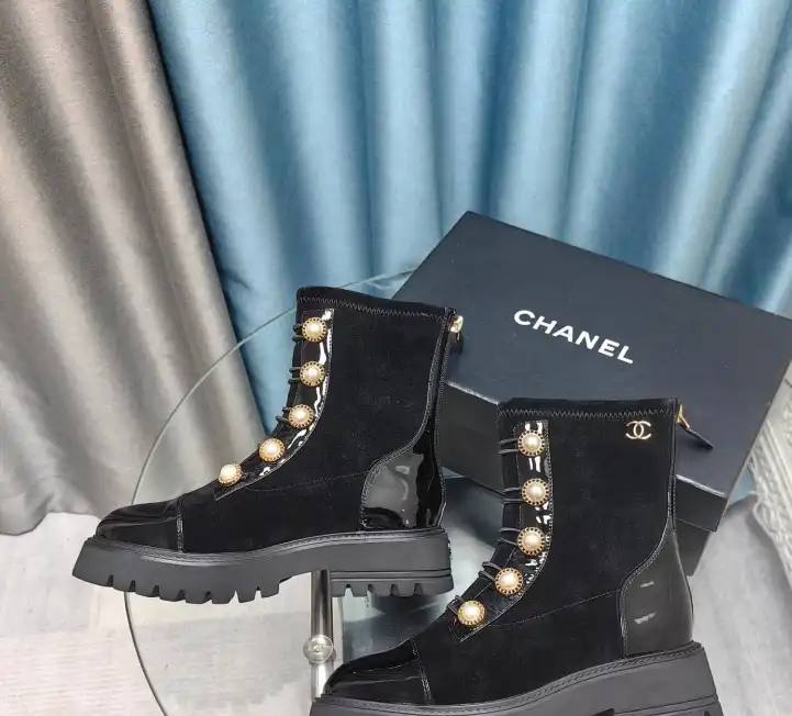 hype Chanel Boots