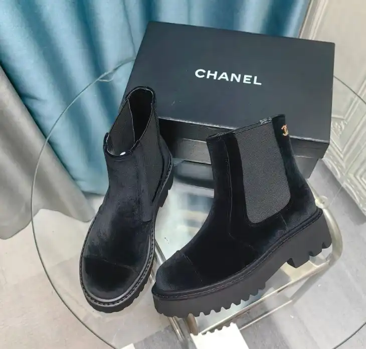 hype Chanel Boots