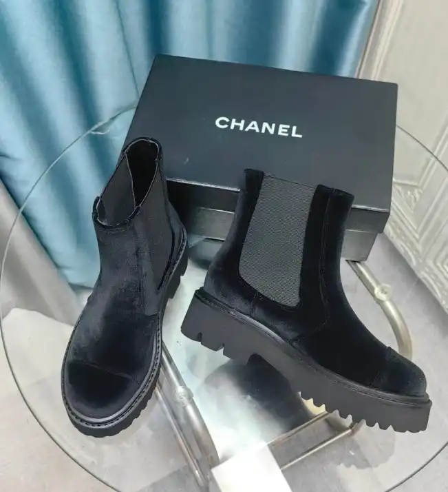 hype Chanel Boots