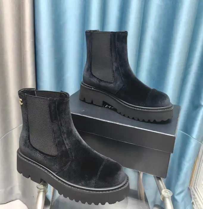 hype Chanel Boots