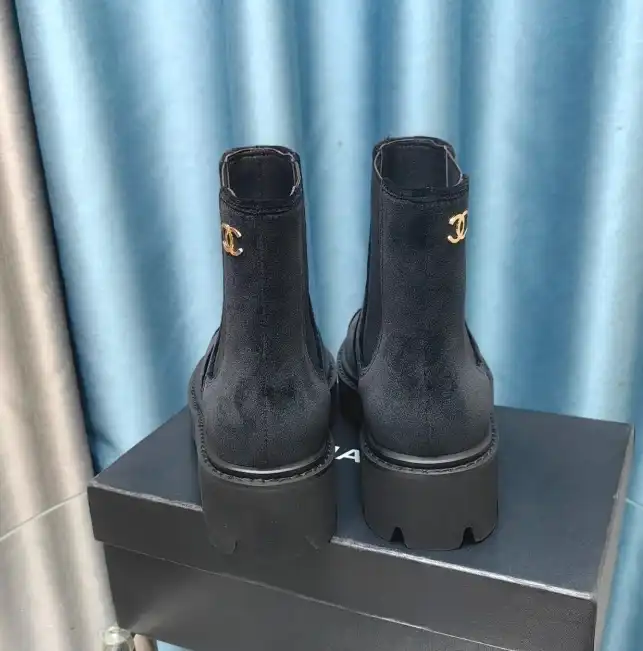 hype Chanel Boots