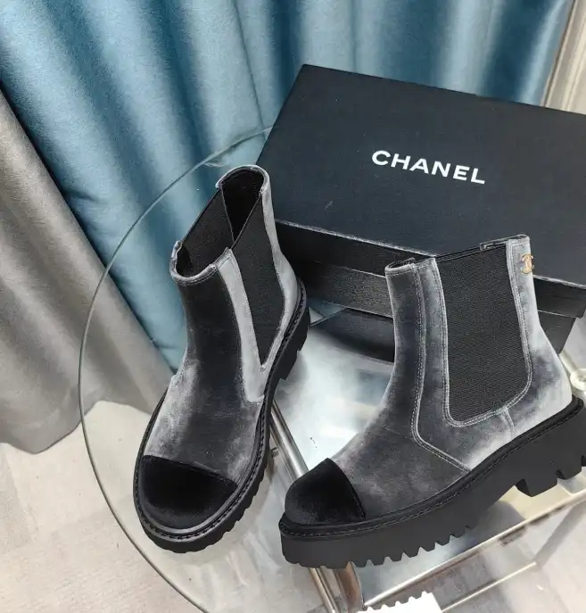 hype Chanel Boots