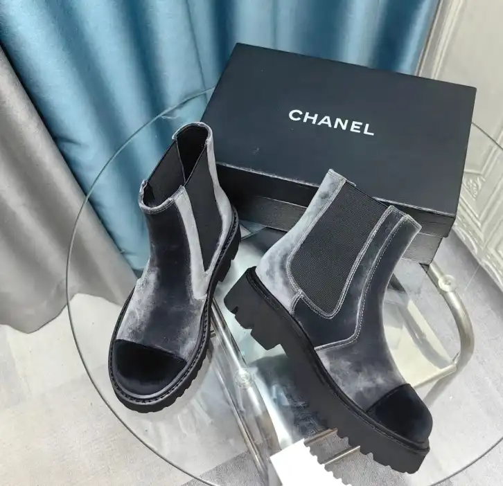 hype Chanel Boots