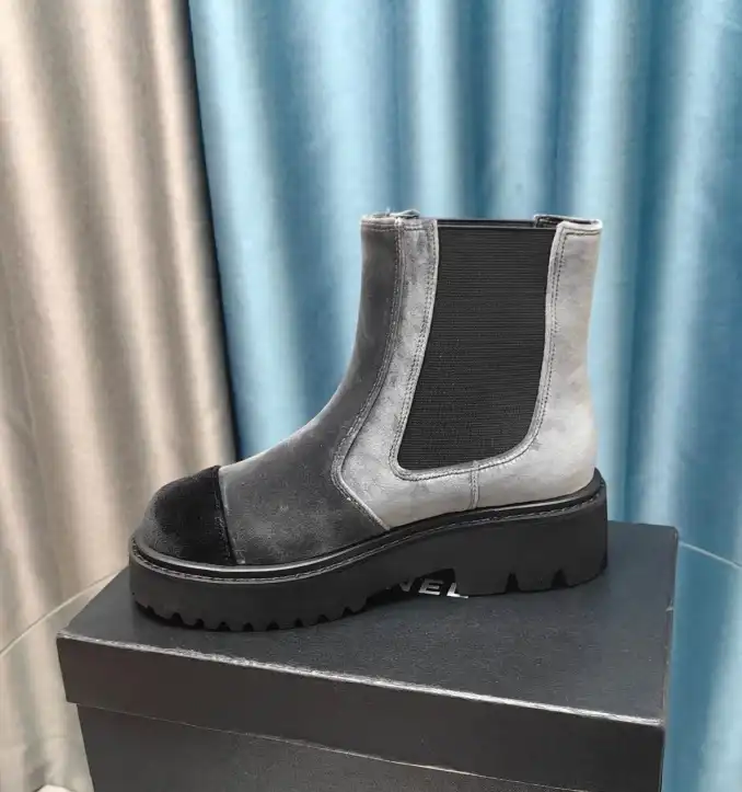 hype Chanel Boots