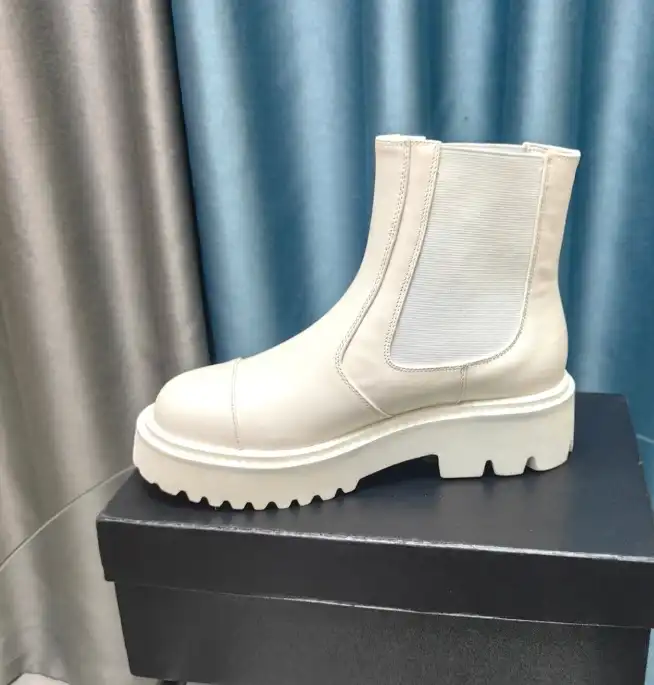 hype Chanel Boots