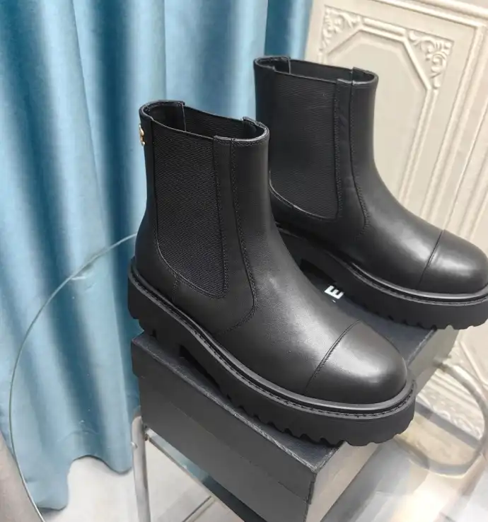 hype Chanel Boots