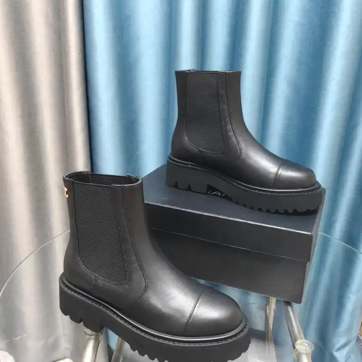 hype Chanel Boots