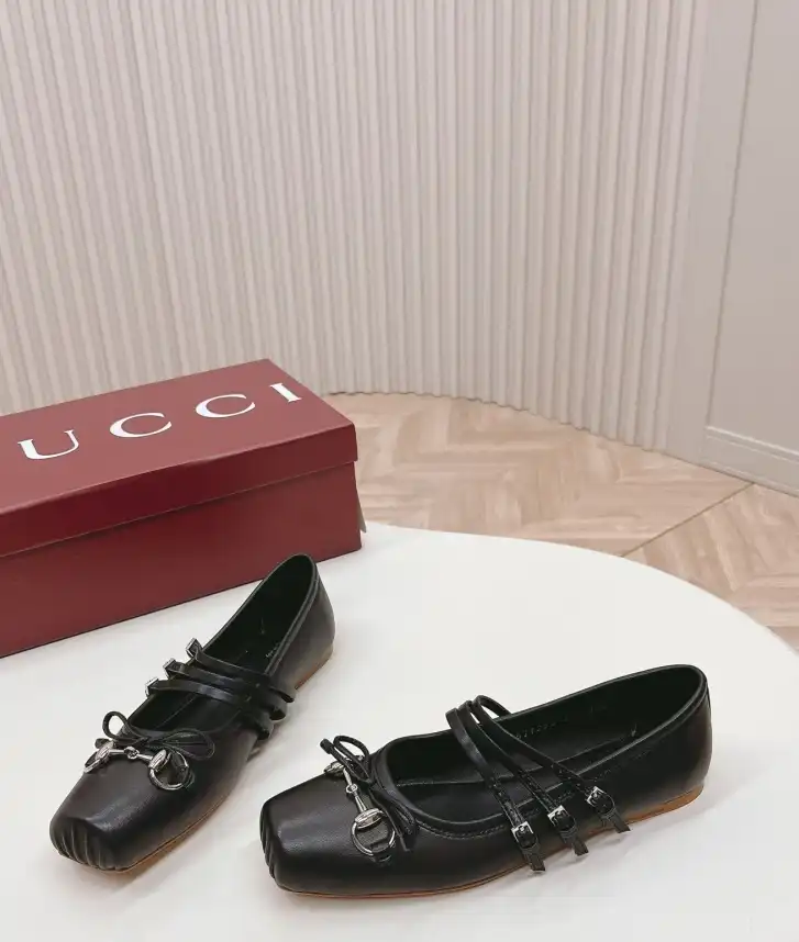 hype Gucci Flat Shoes