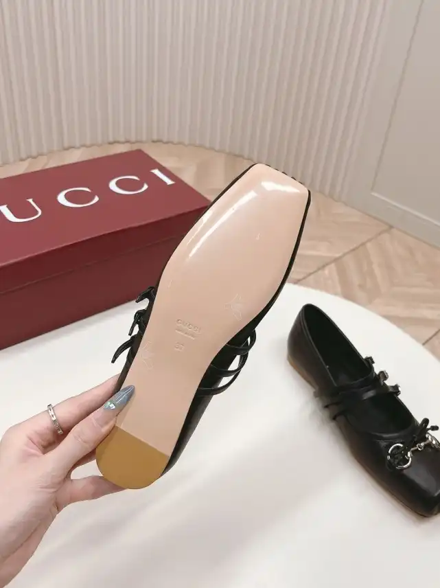 hype Gucci Flat Shoes