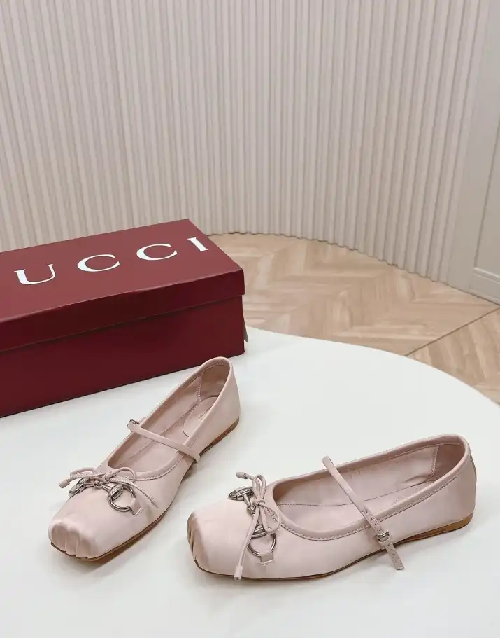 hype Gucci Flat Shoes