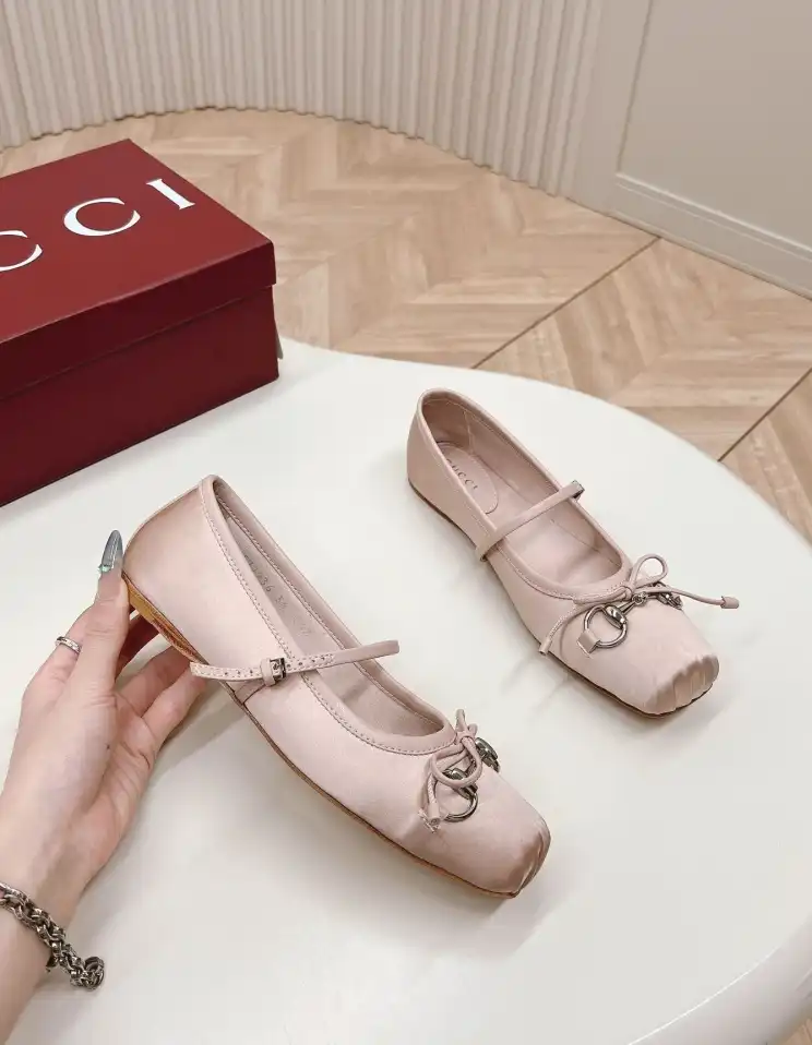 hype Gucci Flat Shoes