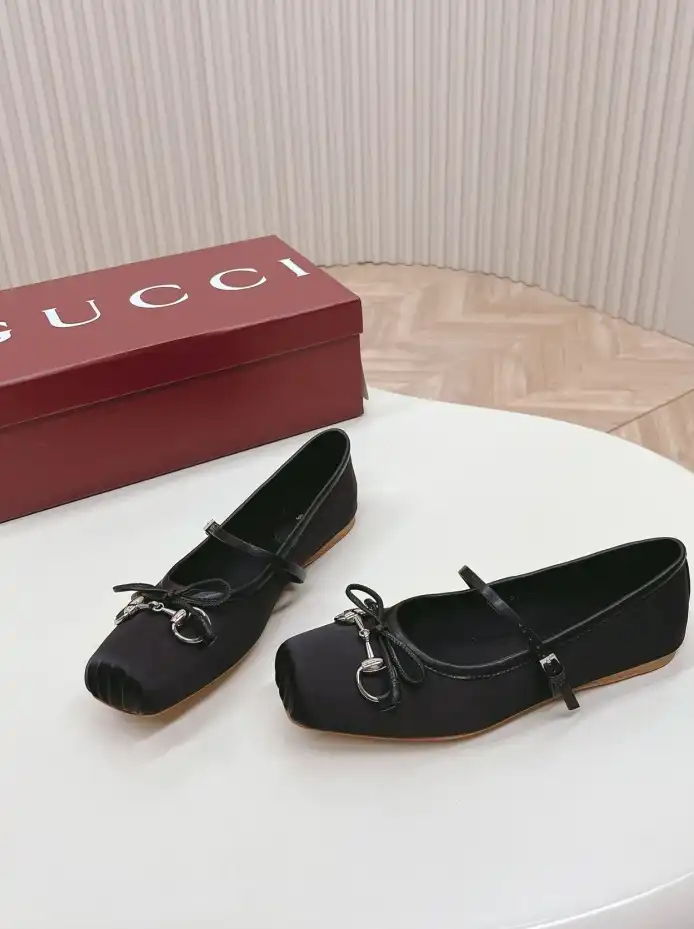 hype Gucci Flat Shoes