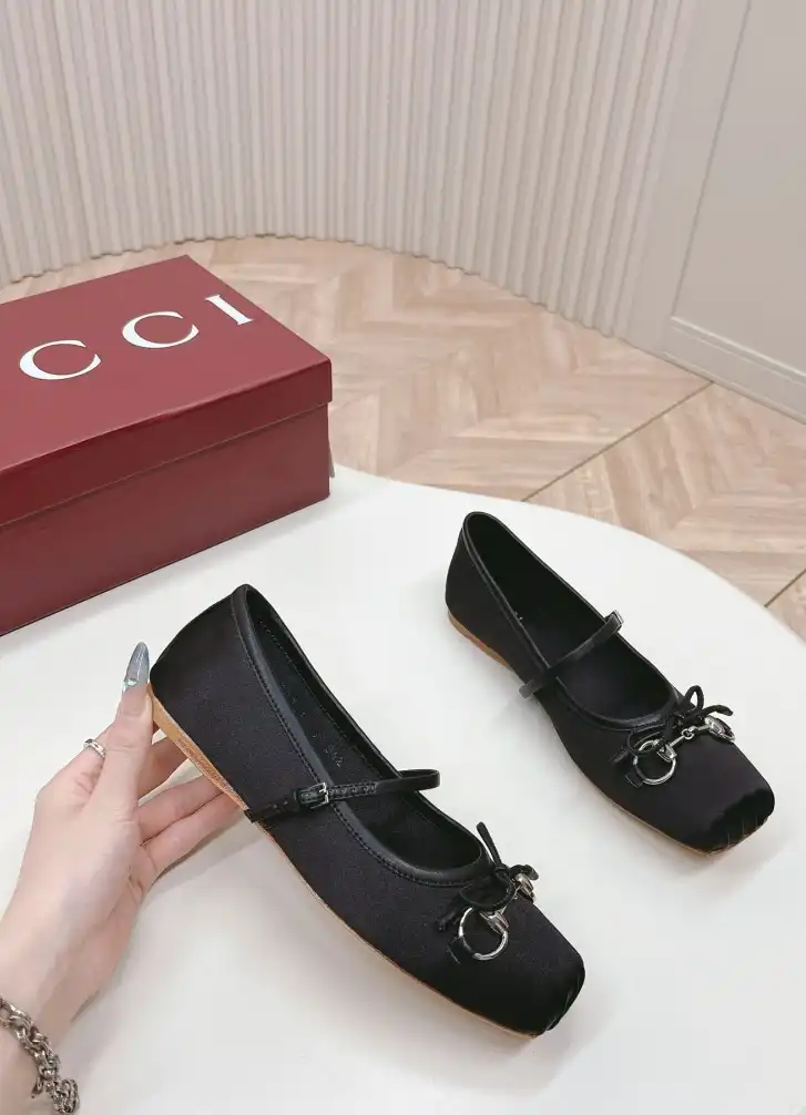 hype Gucci Flat Shoes