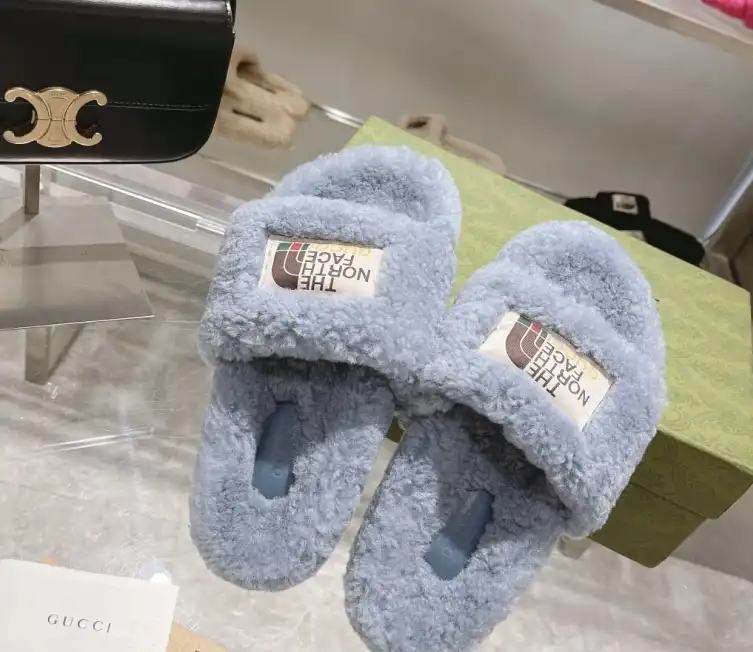 hype Gucci Slippers