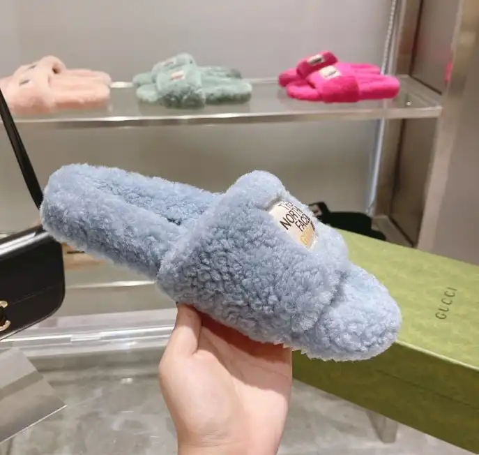 hype Gucci Slippers