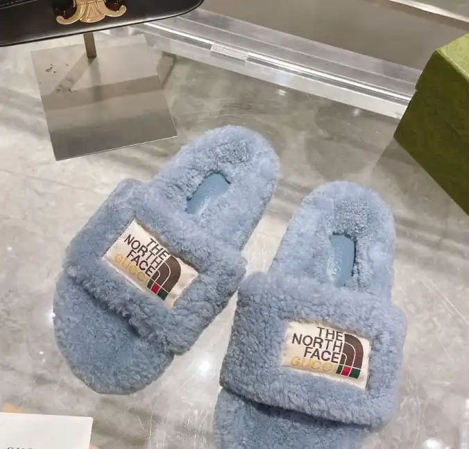 hype Gucci Slippers