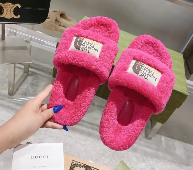 hype Gucci Slippers