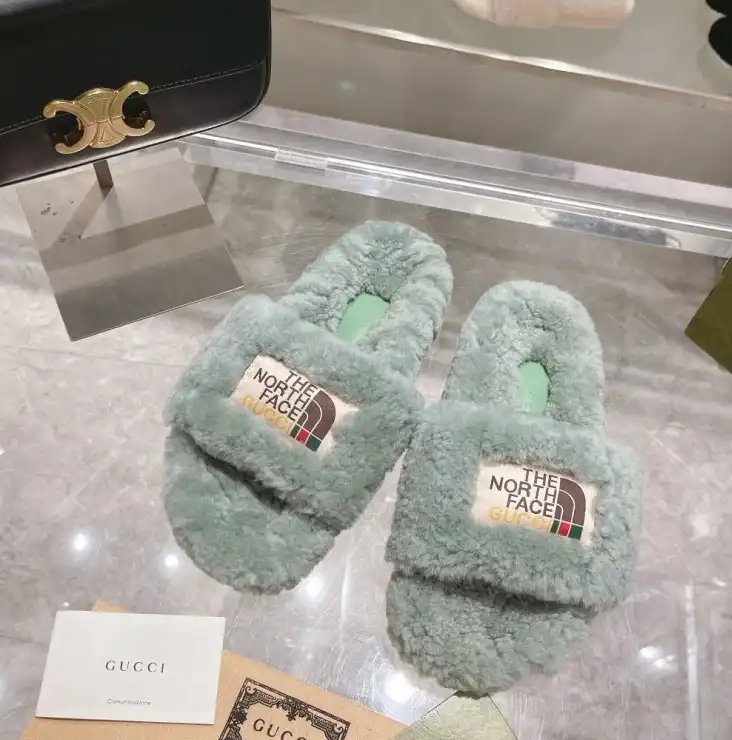 hype Gucci Slippers