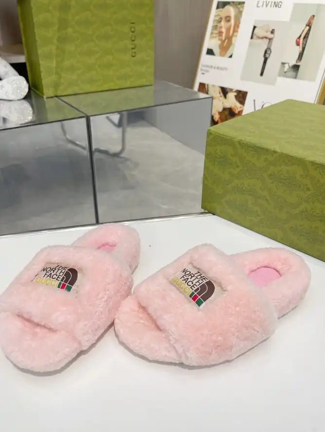 hype Gucci Slippers