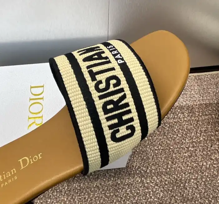 hype Christian Dior Slippers