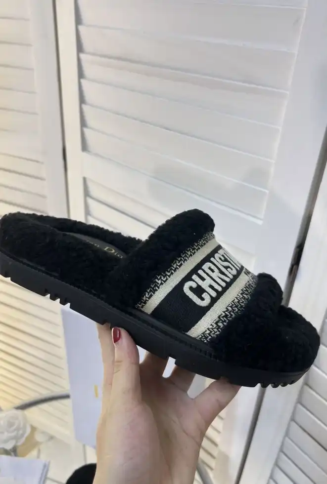 hype Christian Dior Slippers