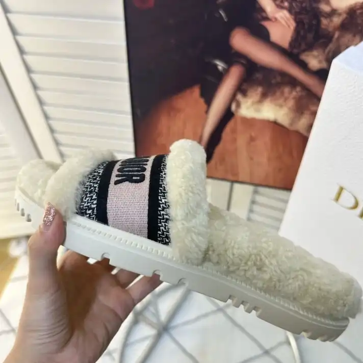 hype Christian Dior Slippers