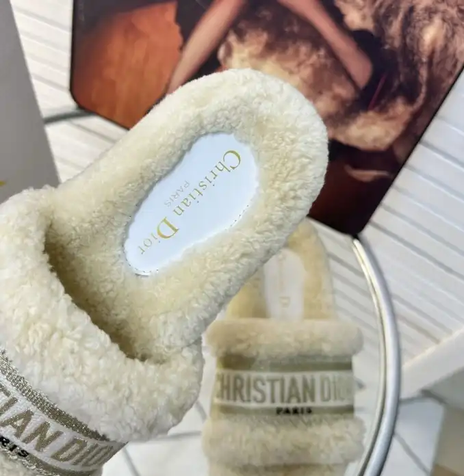 hype Christian Dior Slippers