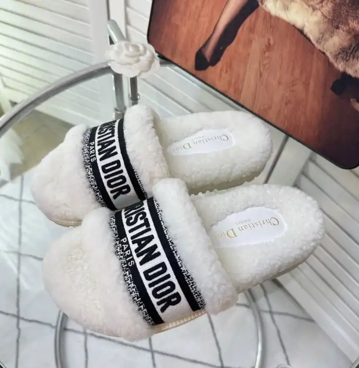 hype Christian Dior Slippers