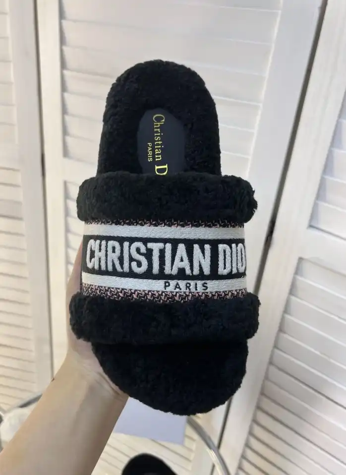 hype Christian Dior Slippers