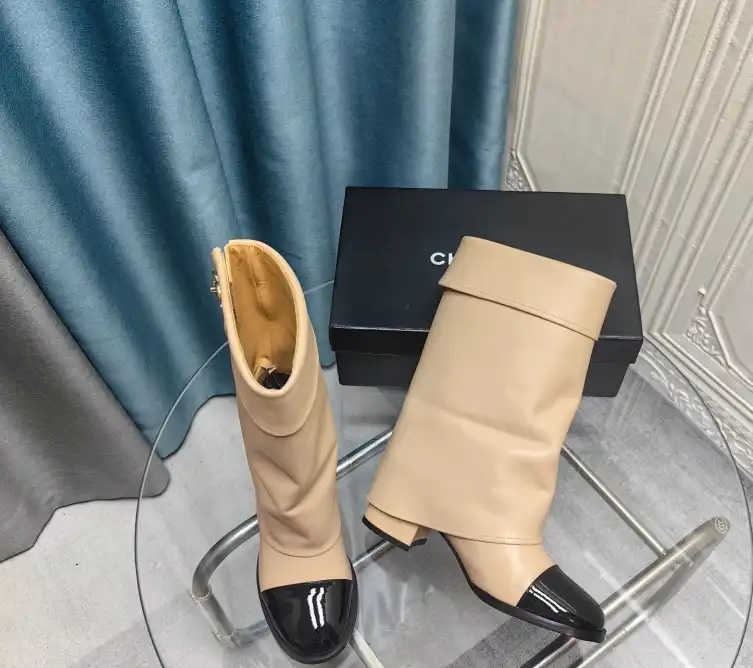 hype Chanel Boots