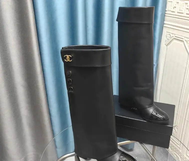 hype Chanel Boots