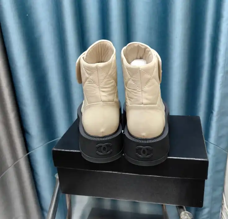 hype Chanel Boots