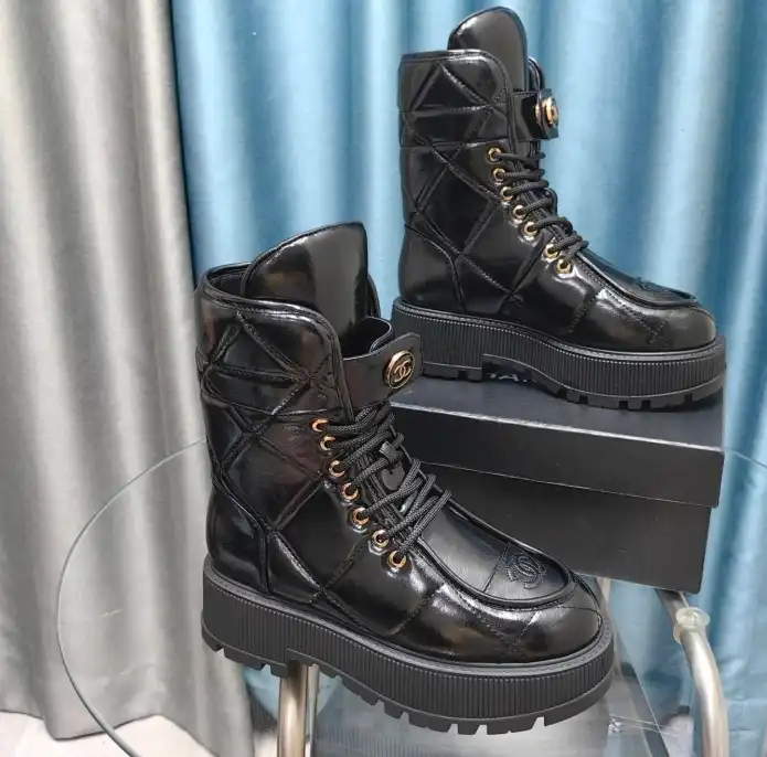 hype Chanel Boots