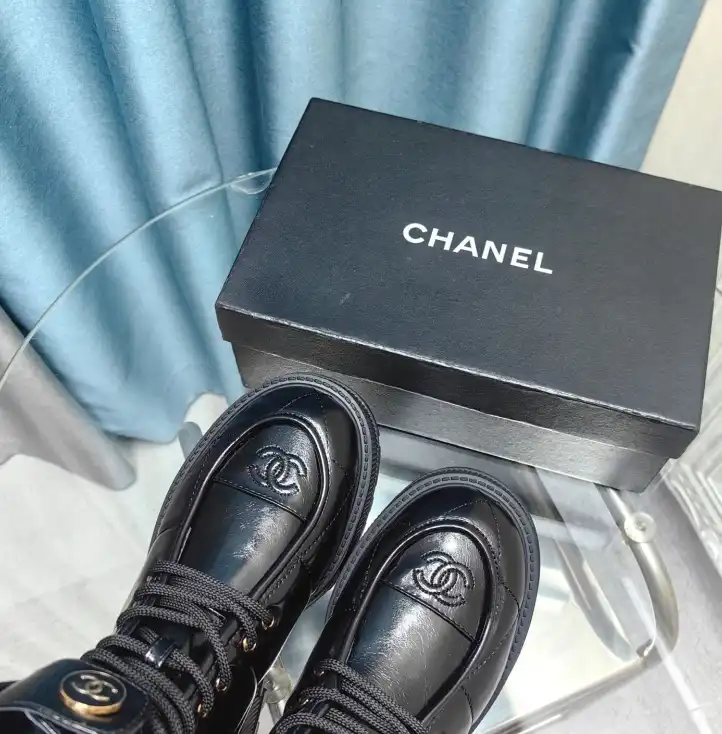 hype Chanel Boots